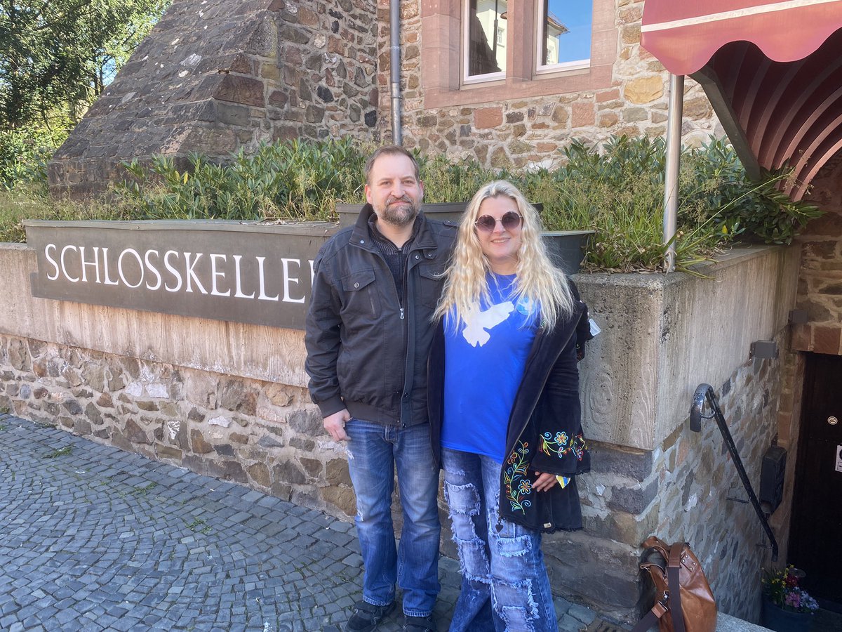 DannyJuneSmith's tweet photo. Easter March vor Peace in #giessen. Music and Speeches. ❤️🎸🎙🥰
@NetzwerkFrieden #friedensnetzwerkgiessen @OMASGEGENRECHTS https://t.co/LWr0IQe35K