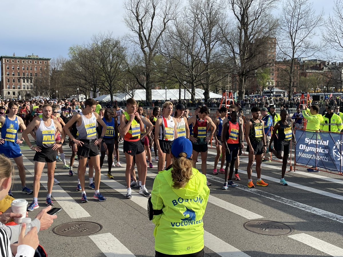 Pretty sure one of the worst trends in professional track and field is “bib numbers the size of a small picnic blanket”