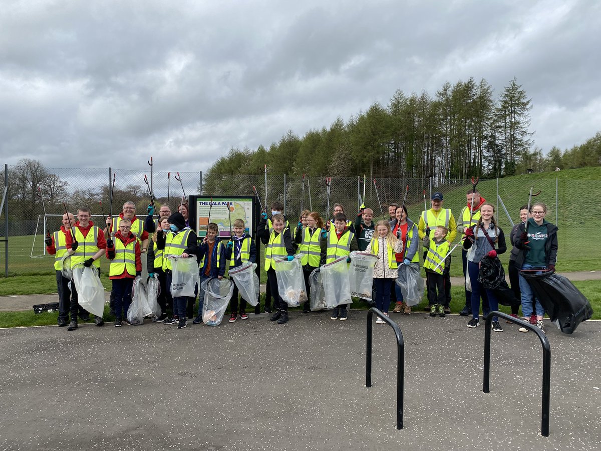 Inspire_DD's tweet image. Huge thank you to everyone that came to the last litter pick for #SpringCleanScotland Great turnout from @51stDLH and 9th Dunipace Scouts. We didn’t think there was much to collect but we were wrong.

#litter #litterpicking #litterpick #LitterHeroes #community #Denny #falkirk