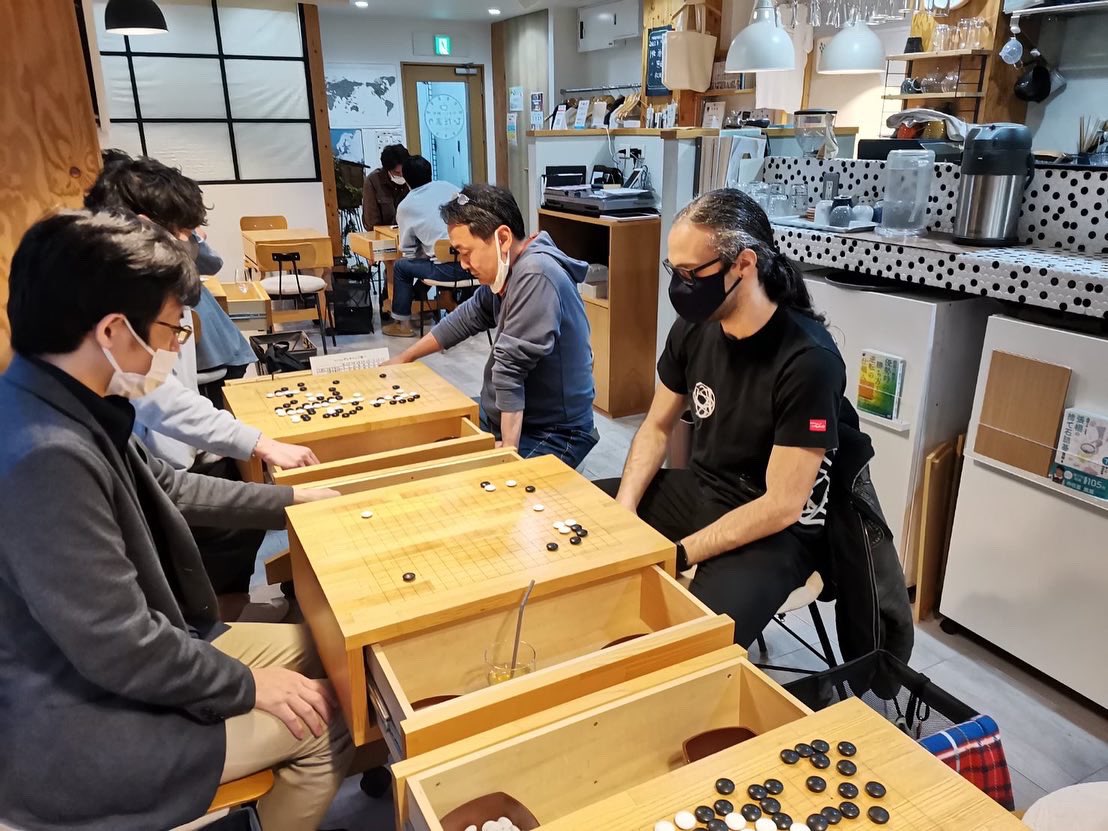 linklocked's tweet image. Fun Saturday at a go cafe in Tokyo! First in person game since arriving here and first in person game ever with a stranger!