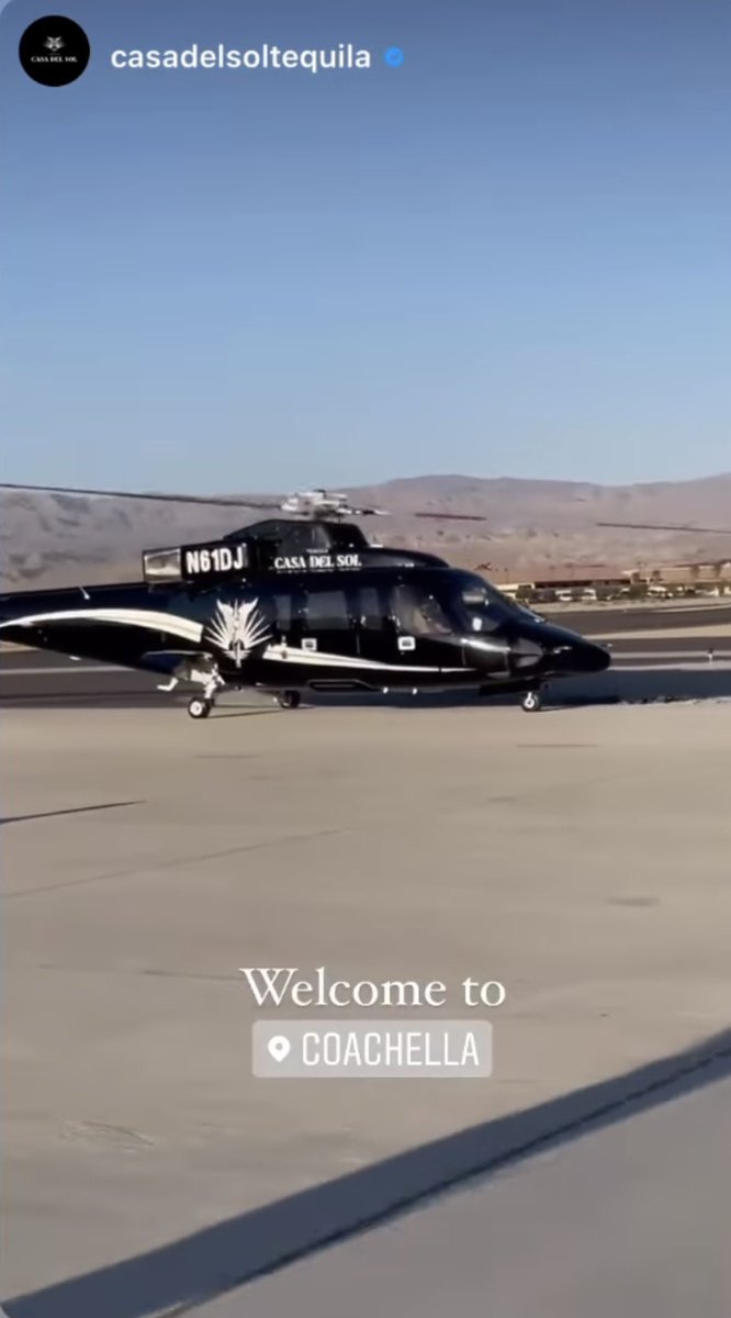 Lindonk's tweet photo. That’s one way to arrive at @coachella. Special #casadelsoltequila 🚁! @EvaLongoria @GarbiMuguruza https://t.co/67GyIoljtJ