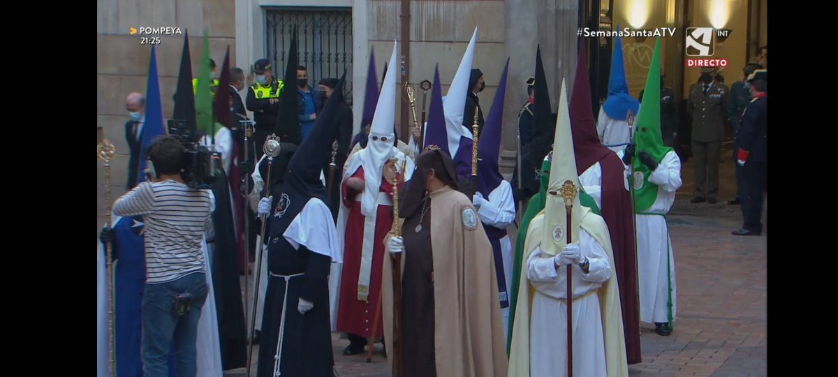 aragontv's tweet photo. #Audiencias
@aragontv ha sido la autonómica líder en la #SemanaSanta 

➡️ Jueves: 14,4%. 339.000 personas contactaron con la cadena.
➡️ Viernes: 13,9%. 348.000 personas.

Puedes ver aquí los especiales #SemanaSantaATV👇👇
https://t.co/BcqY30GUHc https://t.co/1ptP4Xt6pg