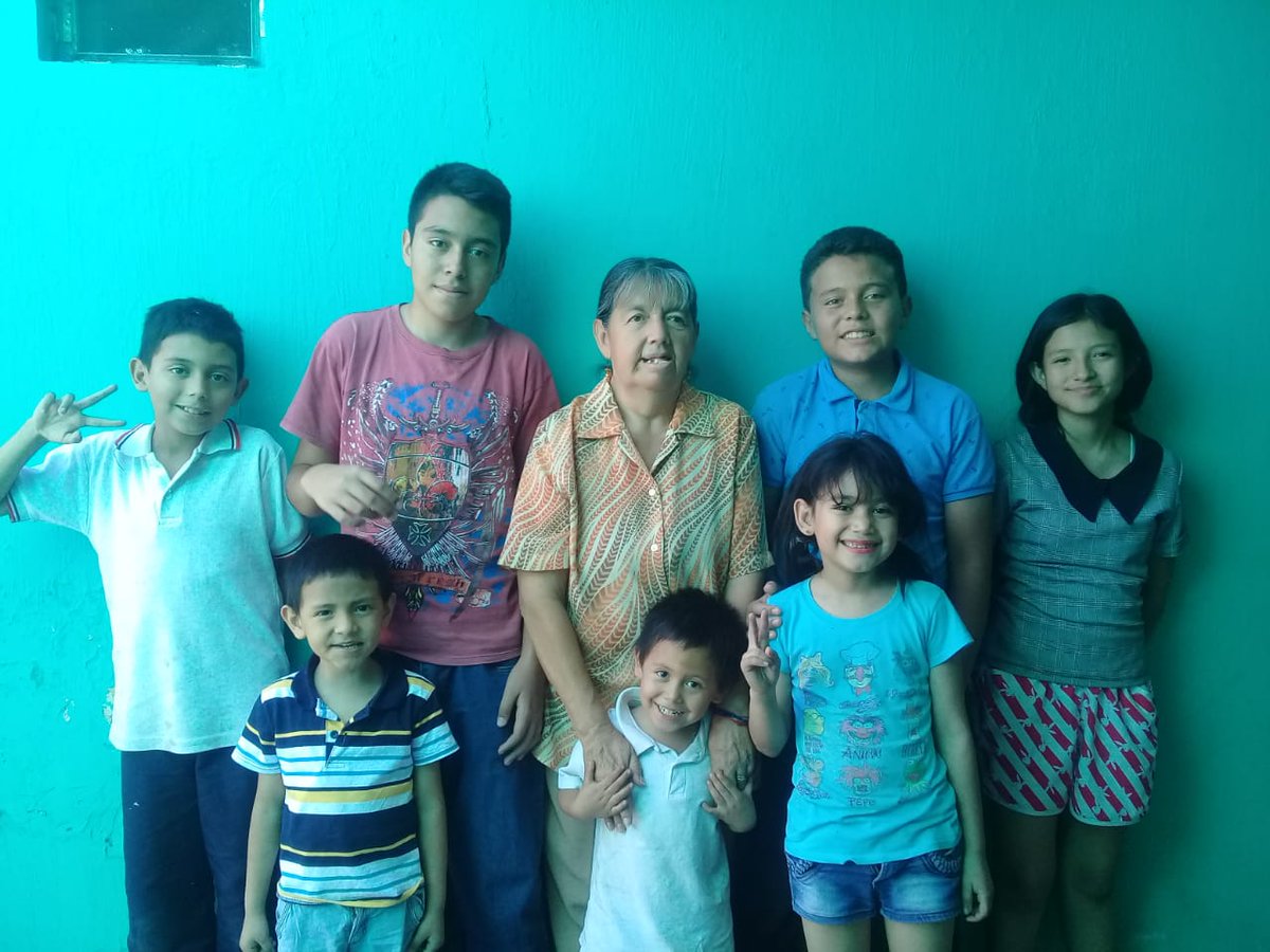 JorgeAlanFigue3's tweet photo. Nunca me di cuenta que no era mi pareja,no se que me daban pero me engañaron y con esto ayer me di cuenta que tambien a la familia de la afectaron,ojalá puedan venir a verificar aquí en cacalilao 122 San Pedrito, tlaquepaque.estos son mis hijos y mis padres también https://t.co/sQ5888Hxnn