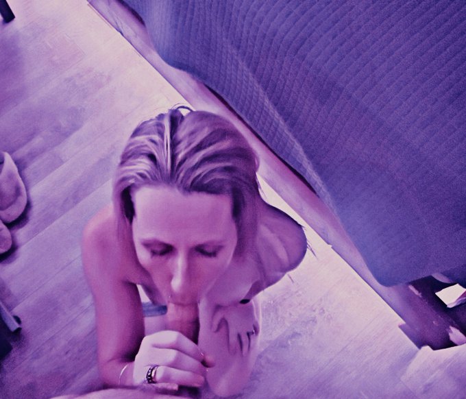 Want to see more NSFW content check put my only fans. I am a sexy milf who does solo and couples content