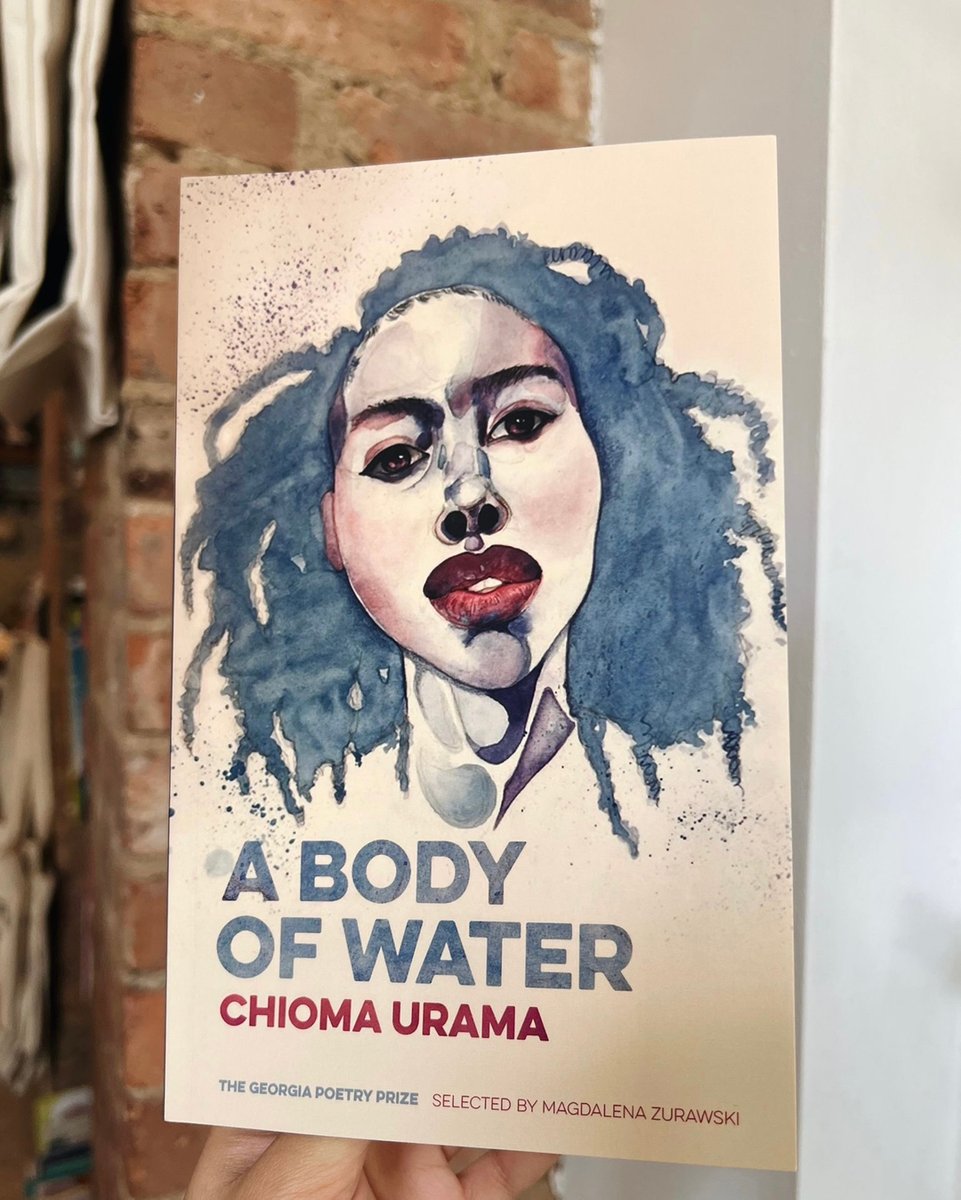 cafeconlibrosbk's tweet photo. There’s nothing better than being loved by a poet. Truly loved by the words of a true poet. For this is a book, first and foremost, that loves. Love received into the poet’s heart, gifted back to the hearts of her readers. #ABodyOfWater #ChiomaUrama https://t.co/Tb0T0zh2cY