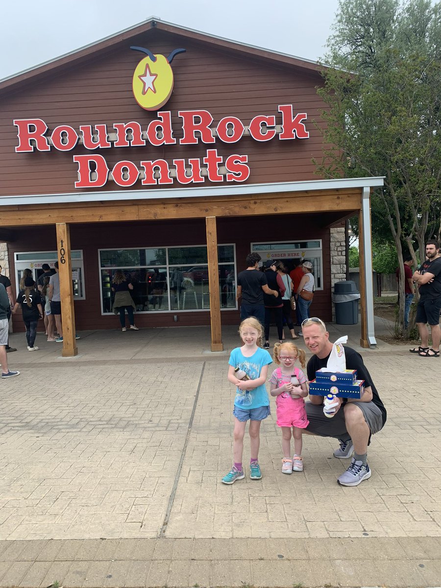 LDBell_Soccer's tweet photo. It’s the most wonderful time of the year… #StateTourneyTime @roundrockdonuts https://t.co/GKTJcILNus