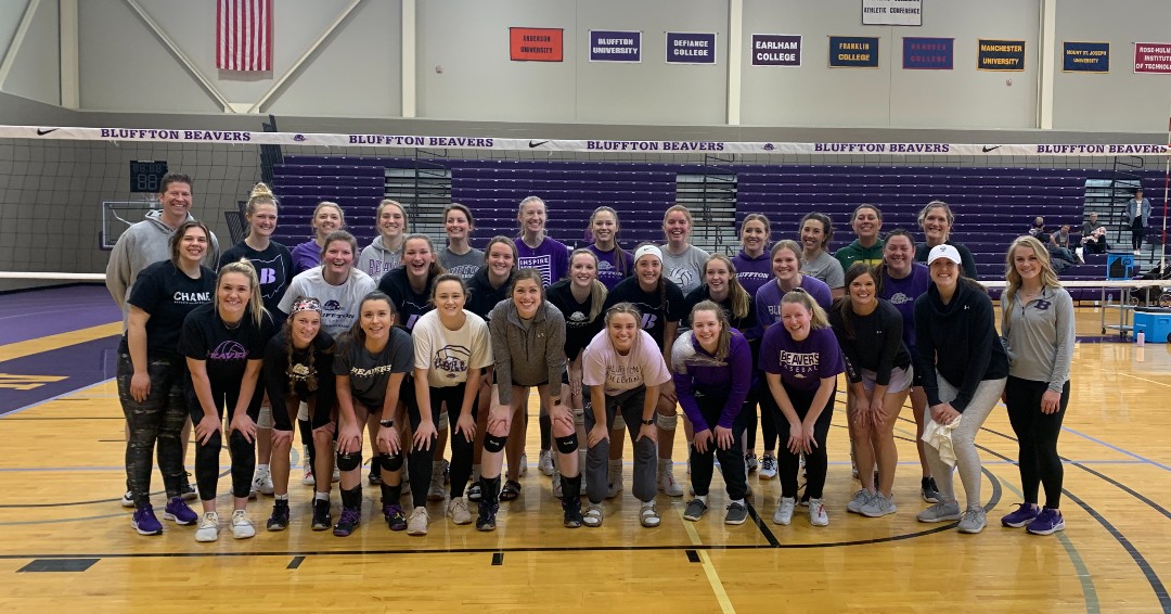 BlufftonU's tweet photo. When the alumni return to campus, we love it! Last week, we welcomed graduates of the volleyball team to a friendly match on Copeland Court! https://t.co/VUmU18Sxu2