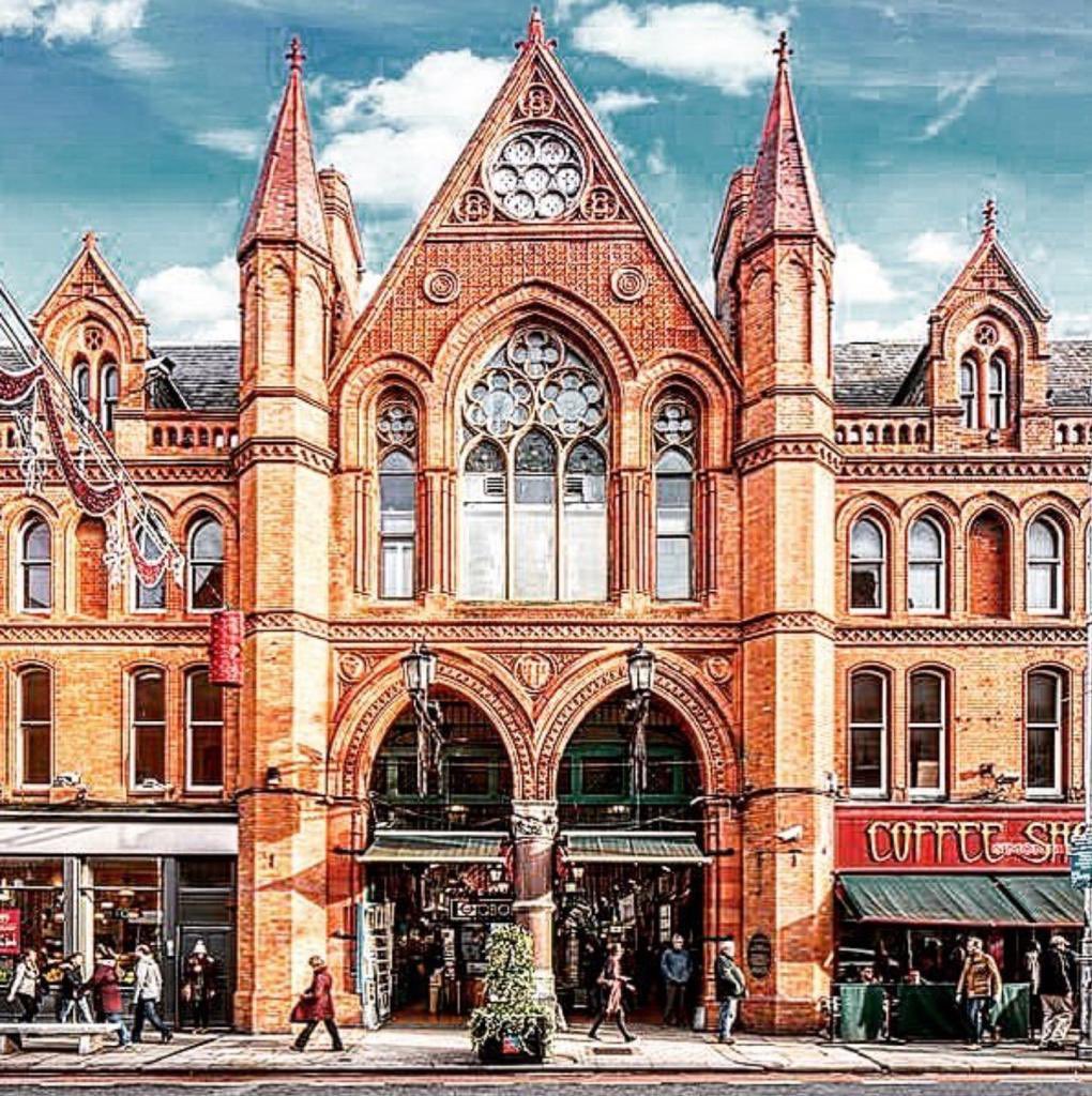 George’s Street Arcade (@georgesarcade) on Twitter photo Dear Ukrainian Business Person 🇺🇦
A unit for your business to start as gift . As with all startups and New to Ireland 🇮🇪, at Arcade , No rent or costs and full support to start .
Welcome, you are so welcome ❤️☘️
Gwen Layden Landlord
enquiries@laydengroup.ie Dear Ukrainian Business Person 🇺🇦
A unit for your business to start as gift . As with all startups and New to Ireland 🇮🇪, at Arcade , No rent or costs and full support to start .
Welcome, you are so welcome ❤️☘️
Gwen Layden Landlord
enquiries@laydengroup.ie