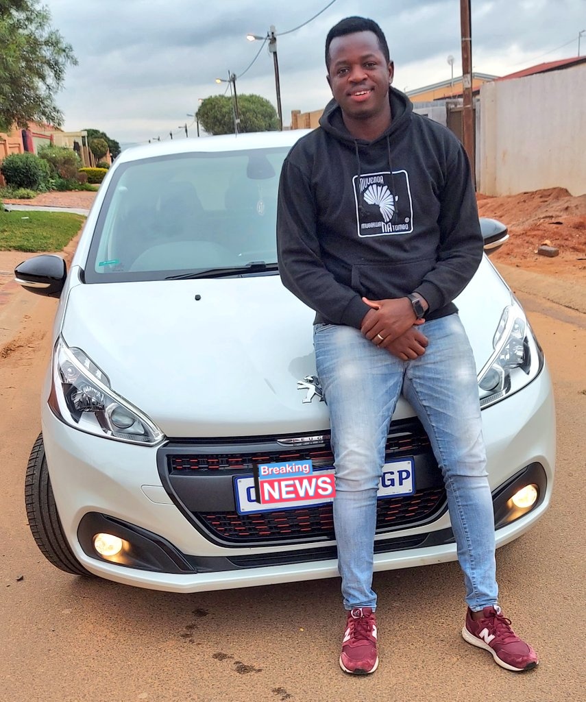 Ambani_Nel's tweet photo. Good Evening from me &amp; Snowy 🤍
#Peugeot 
#208GTLine https://t.co/p4g0RNVXcv