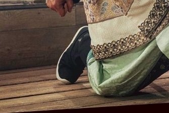 TheManofOrange's tweet photo. Ah yes, a 17th century sports trainer. https://t.co/T8LPfDQMxS