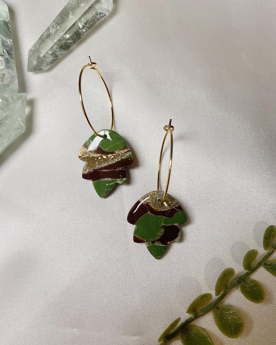 claudiagraceh's tweet photo. Camo marble clay pieces that could be yours today at 3pm EST! 🌿✨

Link in bio 🌞 https://t.co/T0sIrjEeNA