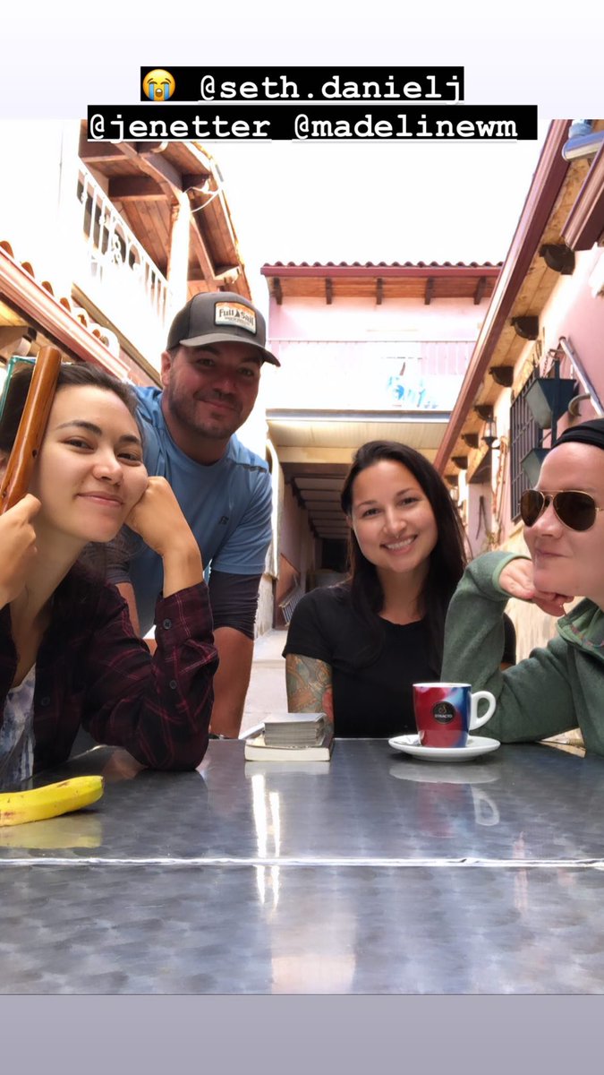 jhenwicksource's tweet photo. Jessica Henwick out with friends today via her Instagram ☀️💙 https://t.co/7HgL2OtXnL