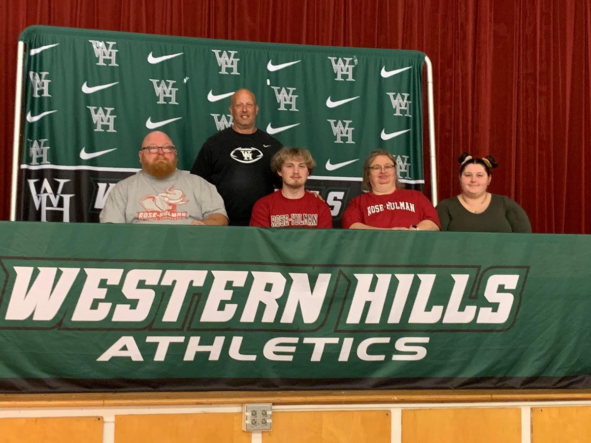 JacobFields_44's tweet photo. It was an honor to sign my letter of intent to play football at @RoseHulman yesterday.

@Coach_Fries @CoachSokolRHIT @coachmevans  @RoseHulmanFB @hillsfootball https://t.co/lw4JzSPaoq