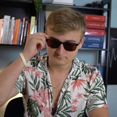 gregdossier's tweet photo. #NouvellePhotoDeProfil https://t.co/Nkt7KgEy6B