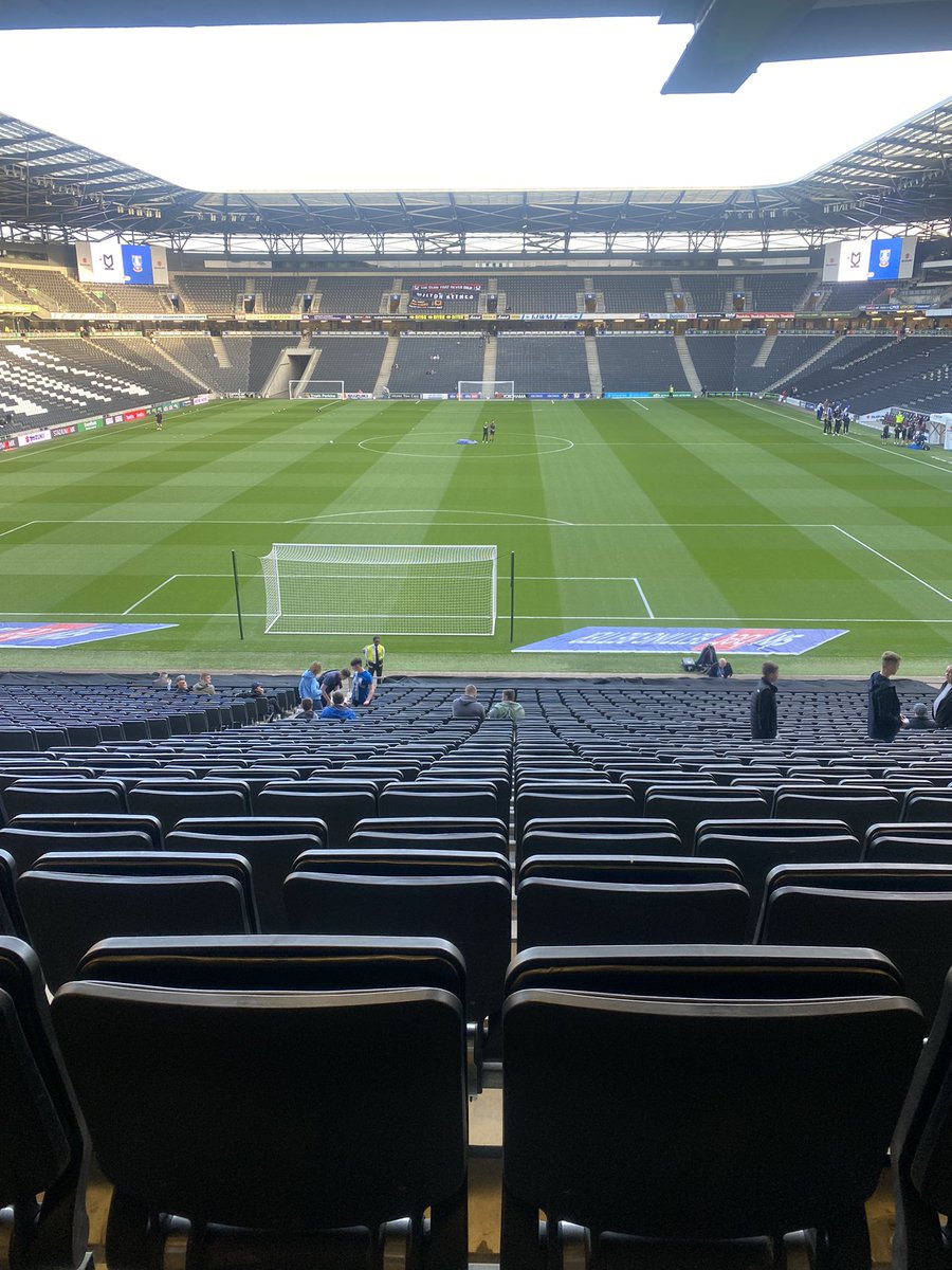 So <a href="/Owlsonline/">Owlsonline.com</a> <a href="/owlsamericas/">Owls Americas</a>  last game before my move to Orlando #wawaw
