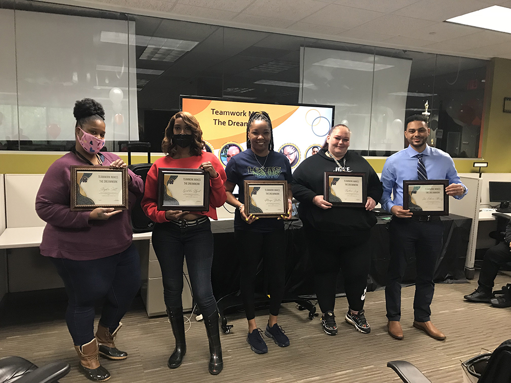 Today, our Georgia Call Center presented awards to team members for their outstanding performance in the first quarter of 2022.

Congrats Call Center Georgia for a productive Q1!