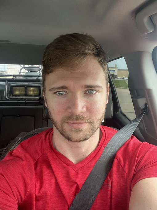 It finally happened 💇&zwj;♂️ logging online now for some more Easter fun!! https://t.co/jShZhowRtG<a href="/tag/flirtsummit2021"class="tags"><span>#flirtsummit2021</span></a>