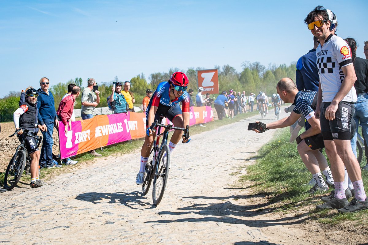 23-year-old <a href="/sandyAD98/">Sandra Alonso</a> rides to impressive 10th place on race debut <a href="/RoubaixFemmes/">Paris-Roubaix Femmes avec Zwift</a> two days after riding the cobbles for the first time 👏🇫🇷 

Our report 🗞👉 ceratizit-wnt-pro-cycling.com/news-page/72-s…

📸 Arne Mill | #ParisRoubaixFemmes
