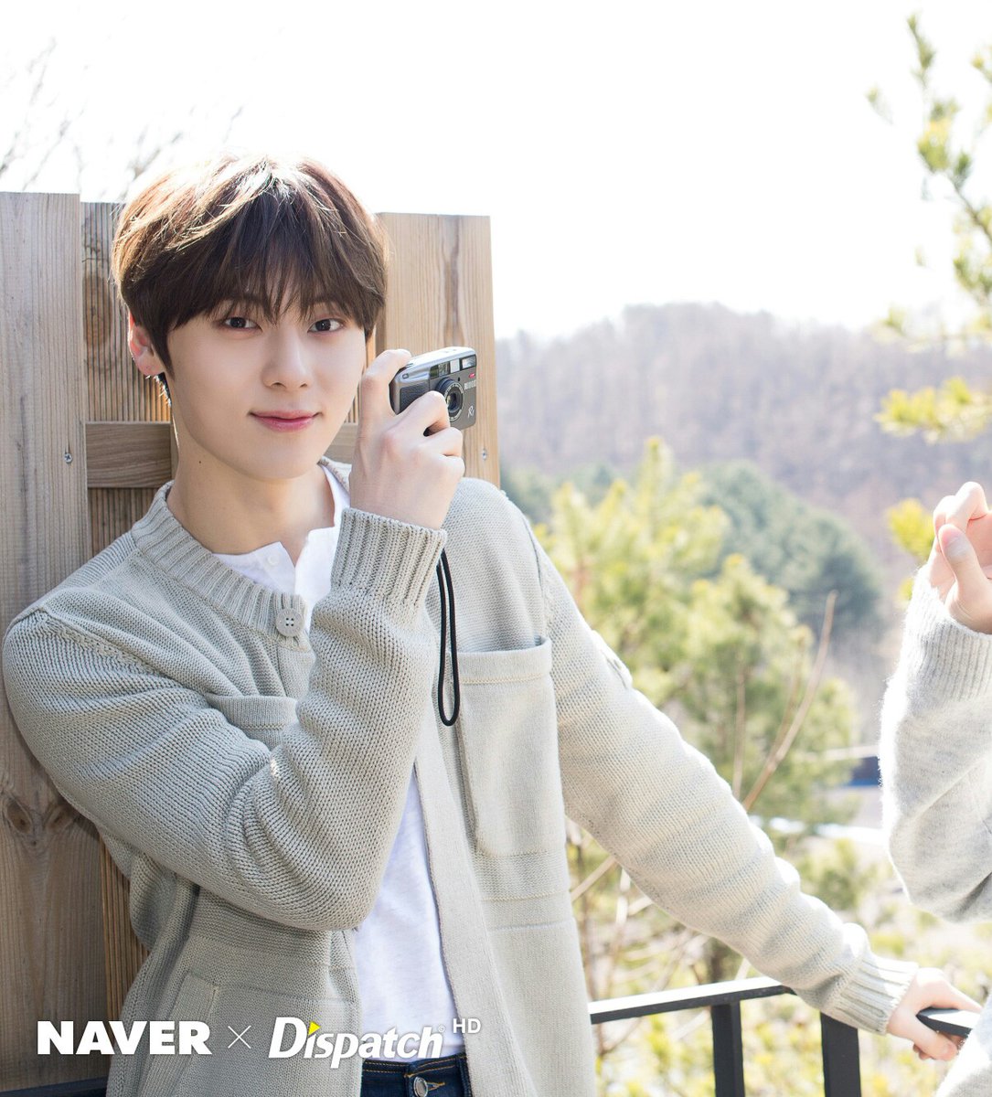 today_hmh's tweet photo. 190417 디스패치포토

#황민현 #Hwangminhyun #오늘의황민현 https://t.co/vKwtOUzyW2