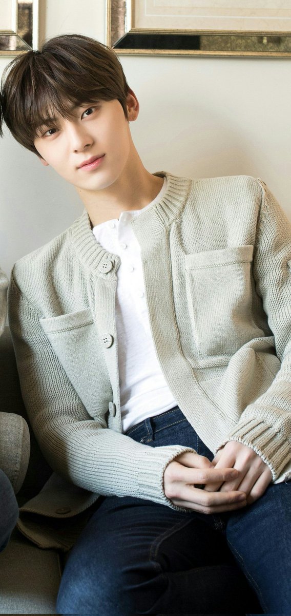 today_hmh's tweet photo. 190417 디스패치포토

#황민현 #Hwangminhyun #오늘의황민현 https://t.co/vKwtOUzyW2