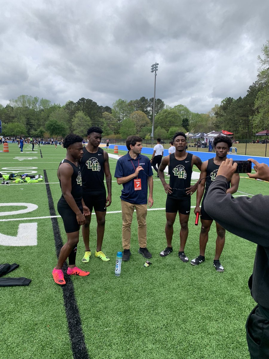 Coach_Colvin1's tweet photo. Proud of my boys, they just reset the school record with a 6A state leading time of 1:27.60!!! @jakarrimartin24 @Jaden9Barnes @jayjohnson24_ @RodneyShelley3 Keep getting better fellas!!! @AllenWilliams25 @CoachKevinFost1 @wcann33 @Armstrong_LHHS https://t.co/qSGhP4wDiU