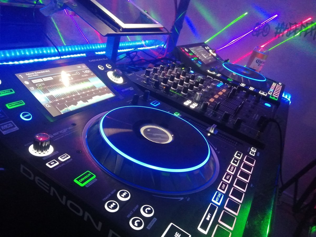 GeoKeepErLit's tweet photo. Live in 5!!!!
Join in the craic @ https://t.co/LMte9HQ8rH
 #HYIS #KeepErLit #ITWT #TranceFamily https://t.co/x0cXkCt4mW