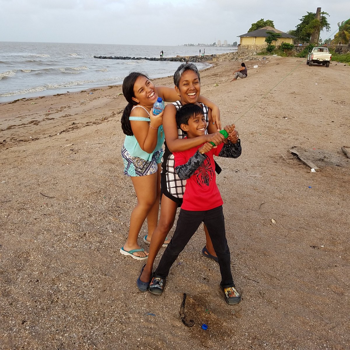 MeliSMarchand's tweet photo. How many Trinis does it take to fly a kite? 😎 This has always been on of my favorite of @Marladukharan's birthday photos... 6 years ago today 🎂 #Guyana Welcome boss to the best year of your life. Let's go for more 🔥 https://t.co/QB0iwNZyDL