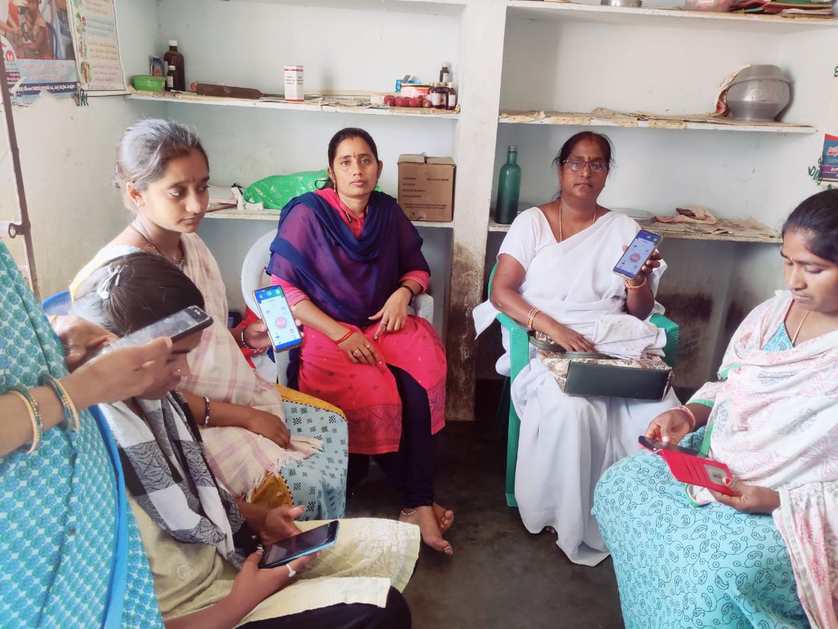 mahilapolicevzm's tweet photo. DishaSOS:
#Mahilapolicevzm continue to sensitize women regarding #DishaSOSapp.
Download Women safety app with #WorldClassServices and Less response time.
Helps you with #evidence based policing.
Download from:
https://t.co/LCrSCaHfVH 

@APPOLICE100 @Policevzm @sdpovzm https://t.co/D8zSNnEWpK