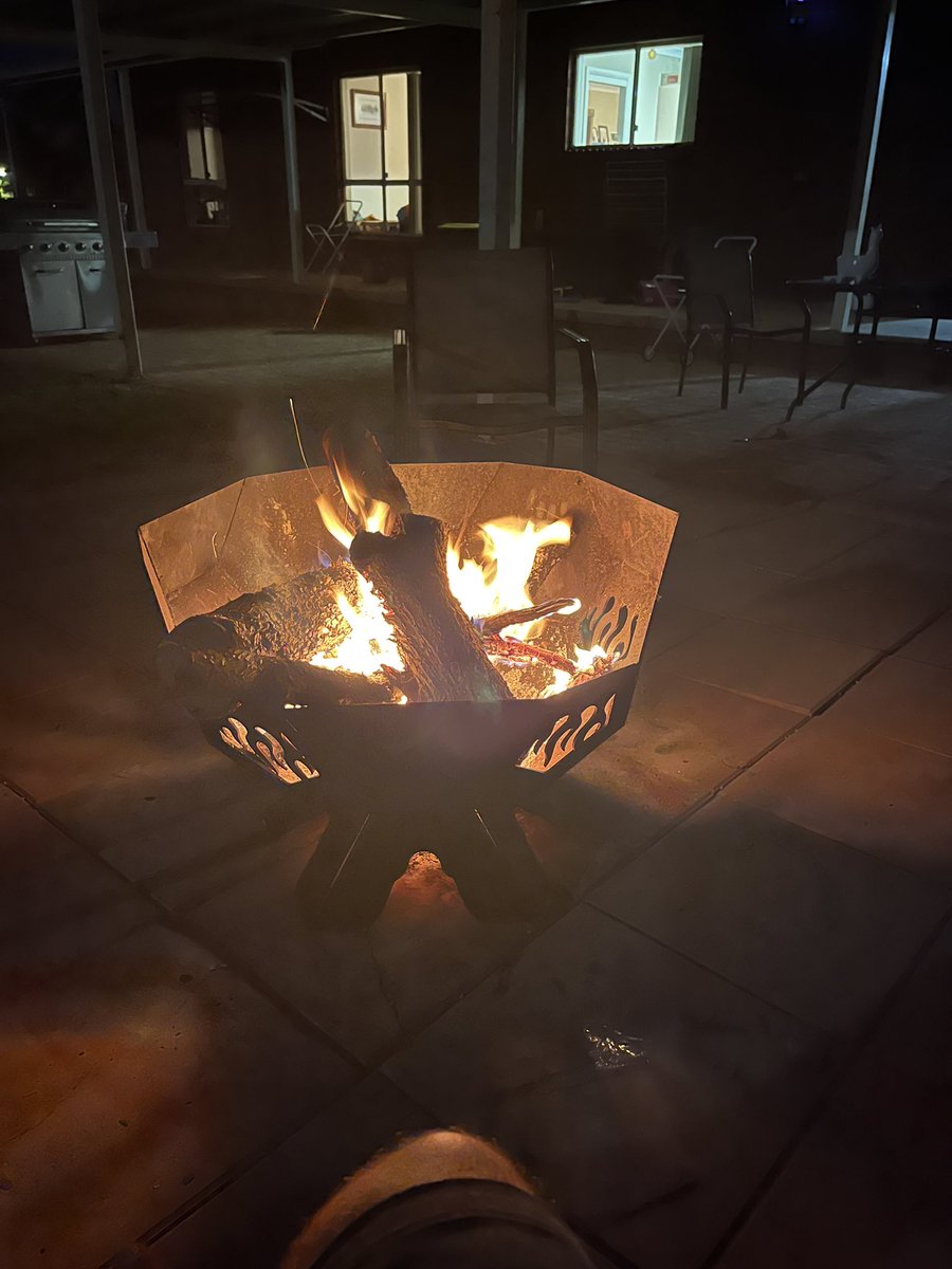 CrammondSean's tweet photo. @BobDyson74 No toasties for us, but we still had fire. https://t.co/Ot01qrsUtm