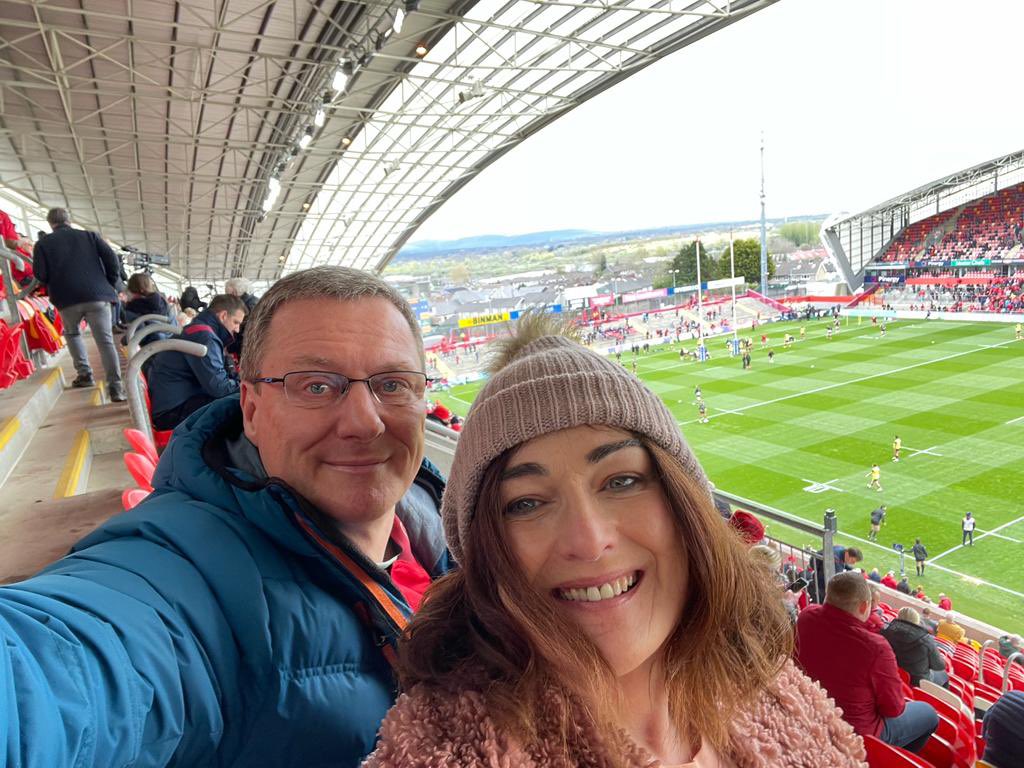 Gra_Murphy's tweet photo. @Munsterrugby #MUNvEXE #thomondparkselfie cmon Munster https://t.co/Y7ckeu2jOW