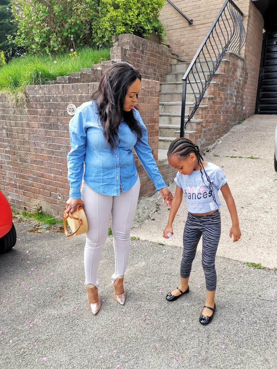 Keba_Sei's tweet photo. Me taking the kids to the park
#Mommylife https://t.co/T1nYvxagqv