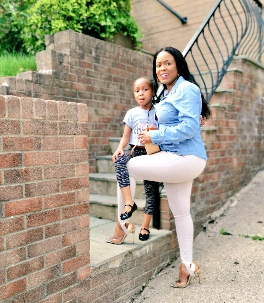 Keba_Sei's tweet photo. Me taking the kids to the park
#Mommylife https://t.co/T1nYvxagqv