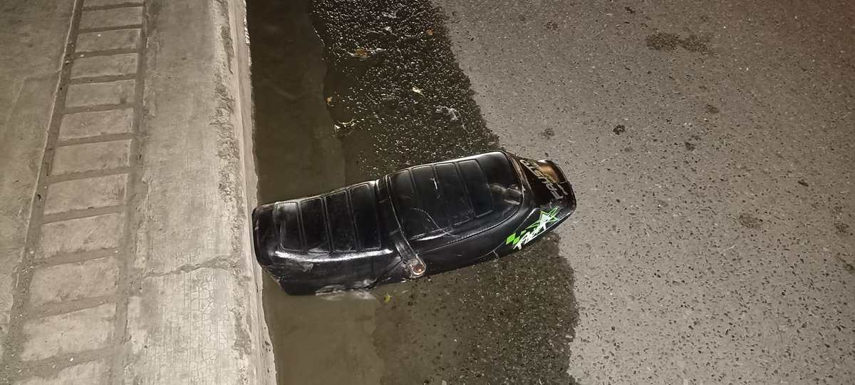 AngelManom's tweet photo. Apelamos a la sensibilidad del ministro de @RDMOPC  ING @DeligneAB para que se arregle el tramo de la carretera Mella frente al Supermercado Pristine en el sector El Almirante para evitar más accidentes y muertes #NiUnMuertoMas @jhonatanliriano @aponte65 @PoliciaRD @Sistema911_RD https://t.co/iMAFYWX8Vl