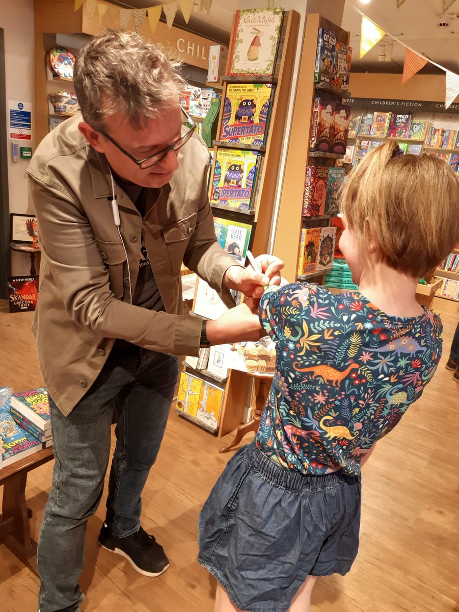 John @ Medida tweet media