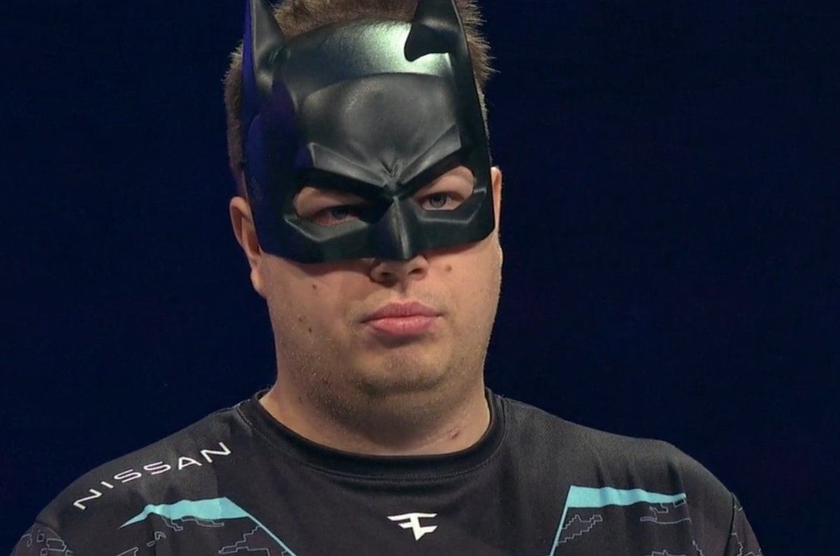 Kaçacak delik ara çakma batman #forEF
