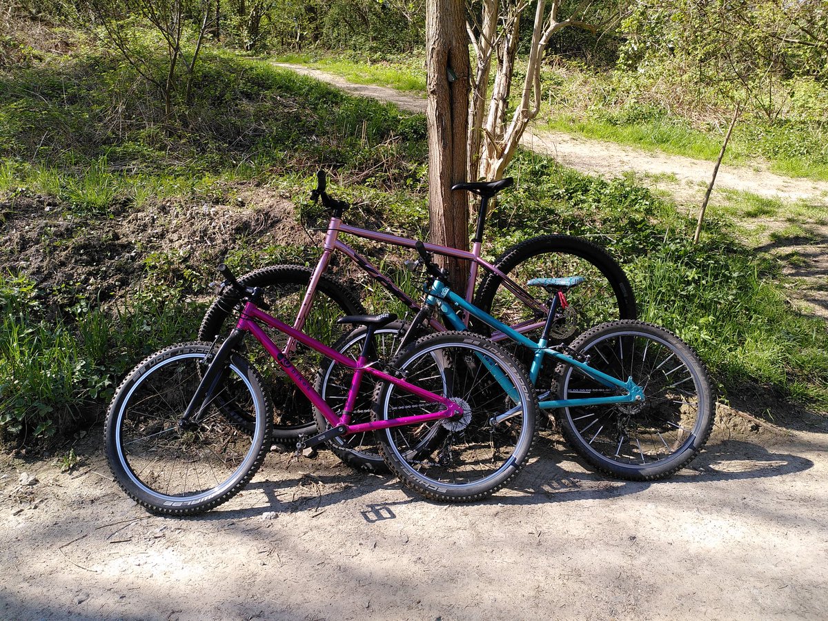 k_ez2517's tweet photo. #GRRT mit neuem Bike für den Großen in Singlespeed Konfiguration. https://t.co/BRNS7wkpte