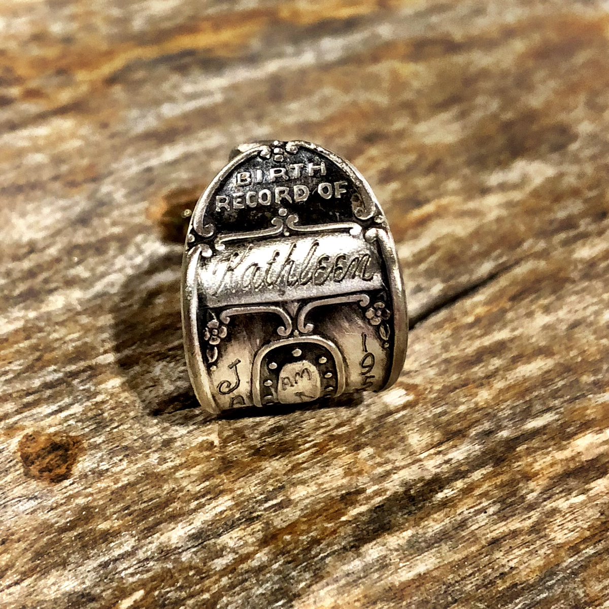 mrgriffin33's tweet photo. Baby spoon ring! https://t.co/OhhWgvpImf