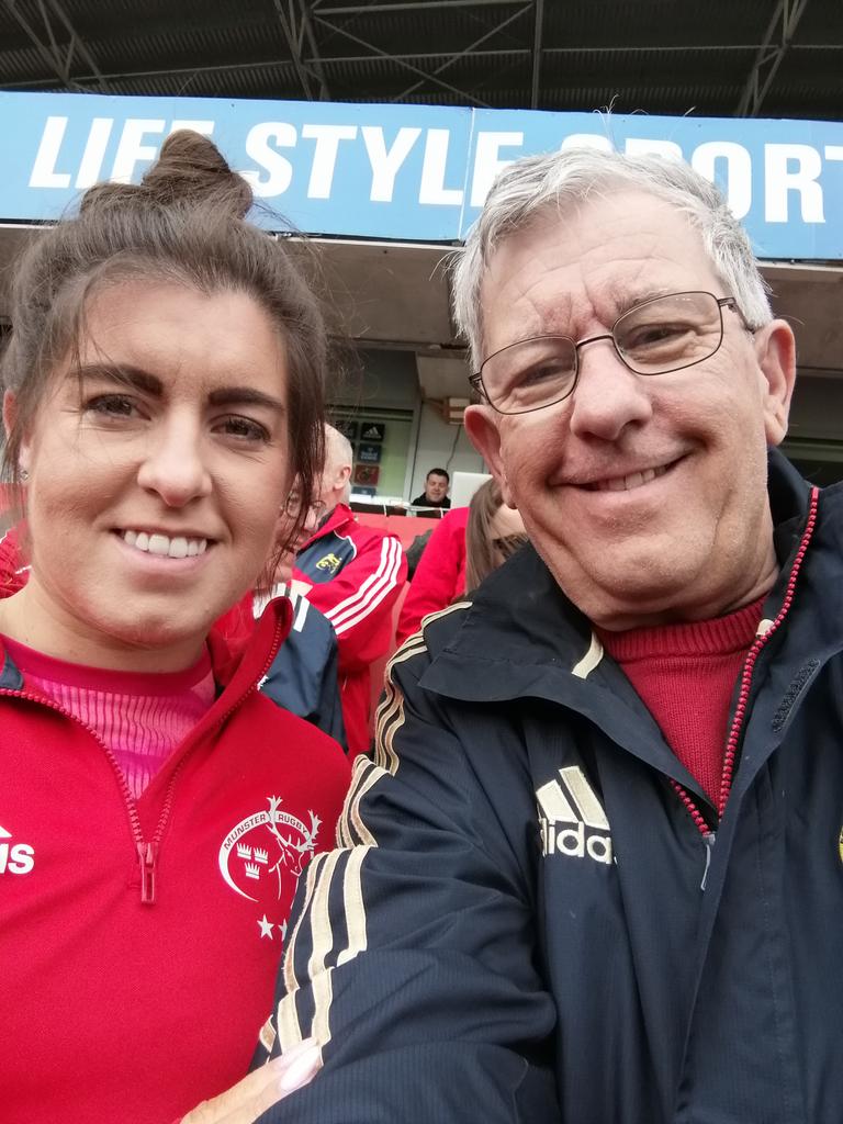 FCremin's tweet photo. Looking forward to a great game @Munsterrugby #thomondparkselfie #MUNvEXE https://t.co/0MZz55B0ya