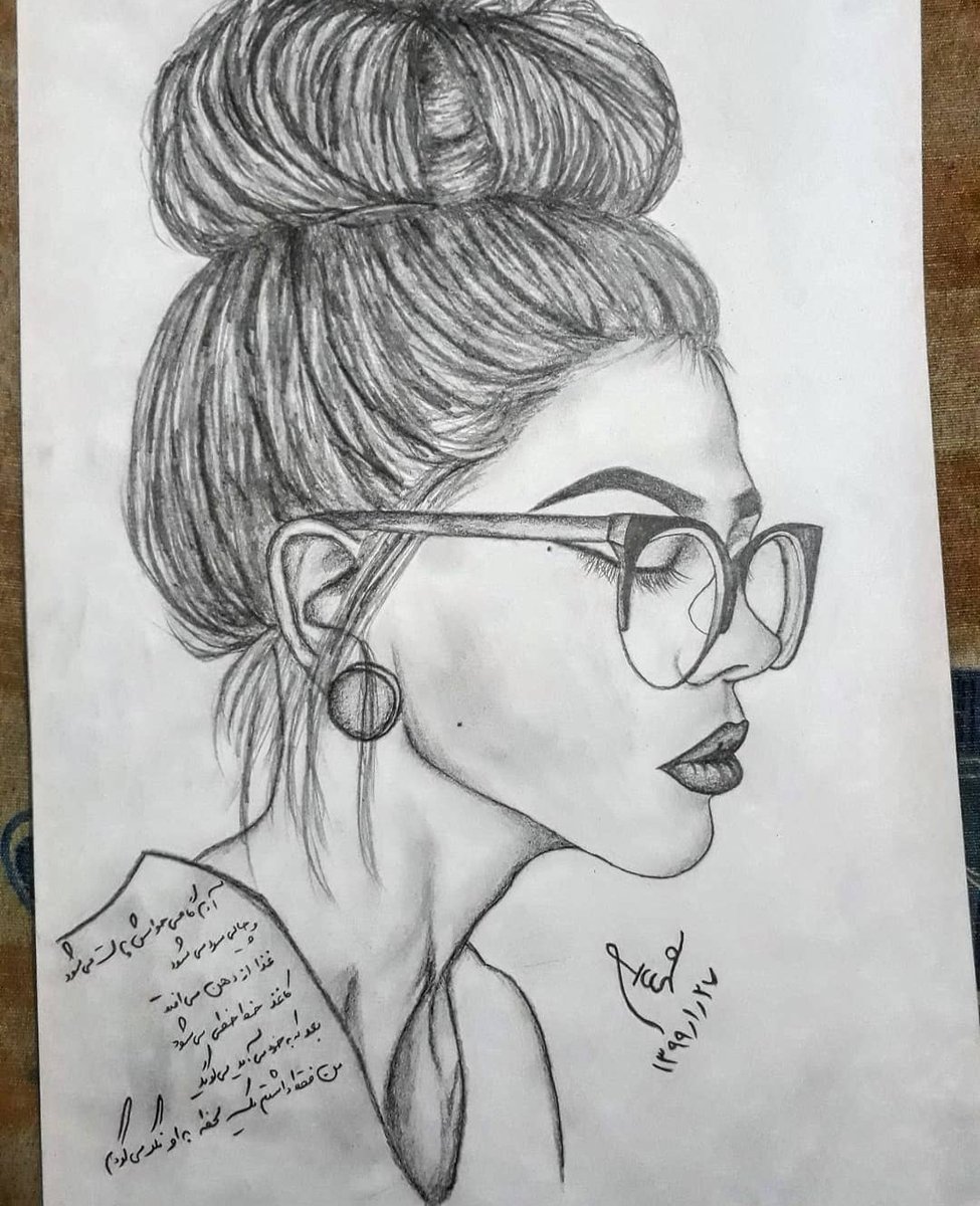 Sepideh__Art's tweet photo. نقاشی بهترین راه حلیه که میتونی احساسات رو روی کاغذ بیاری🙃❤️ https://t.co/09wghGiYc9