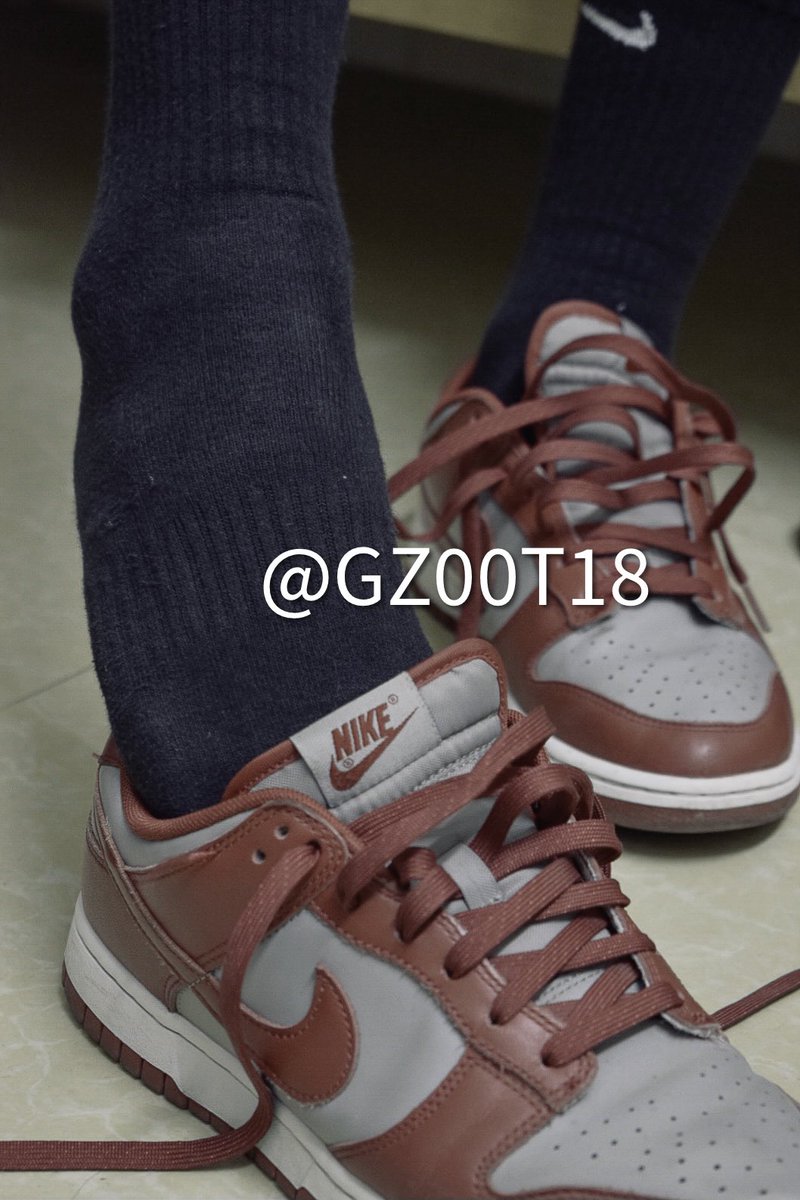 是你的视角嘛？
是的话爬过来帮我脱了