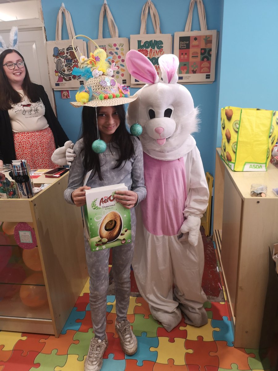 Amy22608295's tweet photo. Part 2 of Easter bonnet competition all 3 of them won. Welldone babies, so proud x hope your going to share though I burnt my self so much yesterday with the glue gun 😂 https://t.co/t1sqyD8a6n