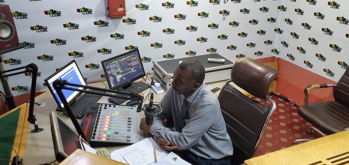 kobengkyereh's tweet photo. It was another engaging week on programs.On #DevelopmentFootprints @Uniiqfm it was a deep dive wth President, Gh Agricultural Chamber of Commerce @Philipabayori. To him if we've gone by AU #MaputoDeclaration there'll be less reliance on foreign sources
#SDGs
@IFAD @_AfricanUnion https://t.co/JNyQVH2k15