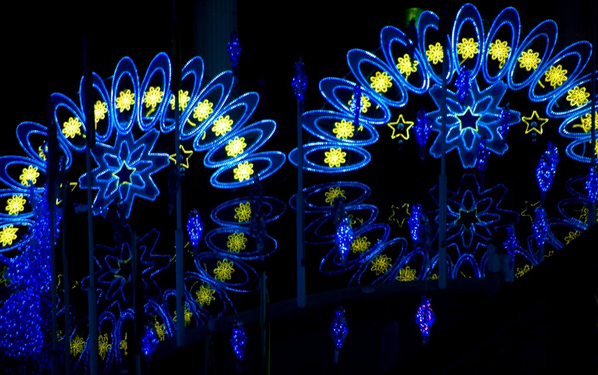 eweliyi's tweet photo. Working as a volunteer for refugee organization in Prague I decided to create a funds gathering  NFT collection on @objktcom 
Proceeds go to Ukrainian refugees in Czech Republic.

Price and edition is call code of Ukraine 380

0.380 tez

#SupportUkraine 
https://t.co/QWgcsMDHZX https://t.co/3LumuHaoEp