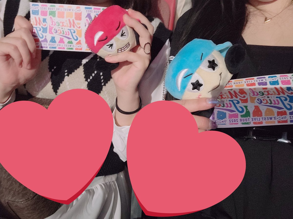 M__RX2's tweet photo. 流星くん💙ファンサありがとう😭😭
スタンド2列め最高～🖕
 #MixedJuice https://t.co/IRbtV80b0r