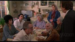 merlinpapin3's tweet photo. Un Jour, Une Réplique (#Oscars1988)
- Vieil homme, tu donnes à ces chiens un autre morceau de ma nourriture et je vais te frapper jusqu'à ce que tu sois mort !
#EclairdeLune de #NormanJewison avec #NicolasCage #Cher #OlympiaDukakis
@FredOL69007 https://t.co/97qurLDvyo