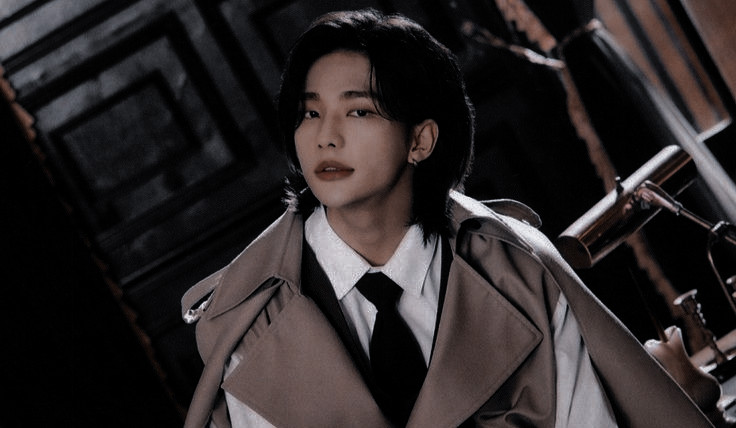 Until the moon rises
hyunjin x oc 

wherein yoshi (hhj) went to a computer shop with his twin just to play but then he suddenly met a girl sitting on his chair and stole the rest of his time unknowingly.
"hahaha, silly that's my chair, you spend all my remaining time."
