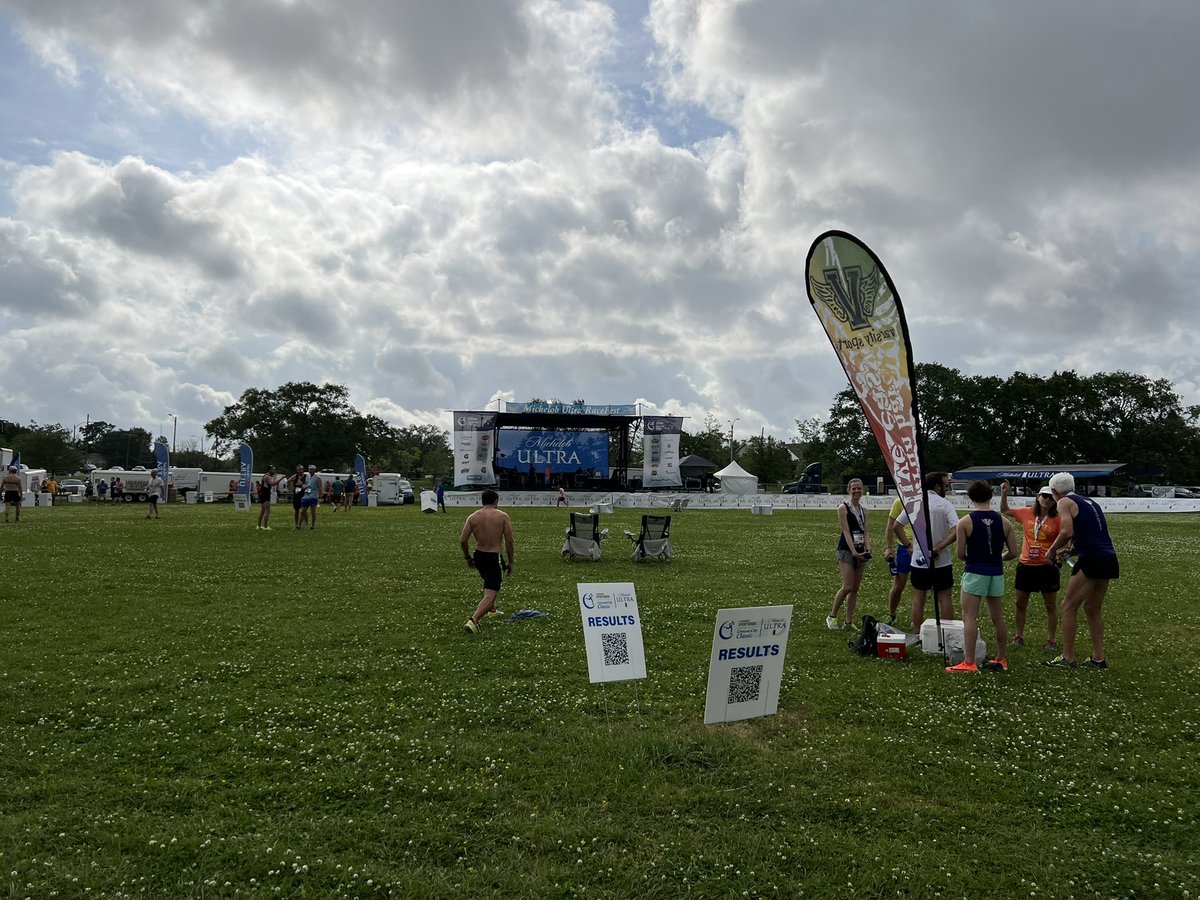 Happy's Running Club tweet media