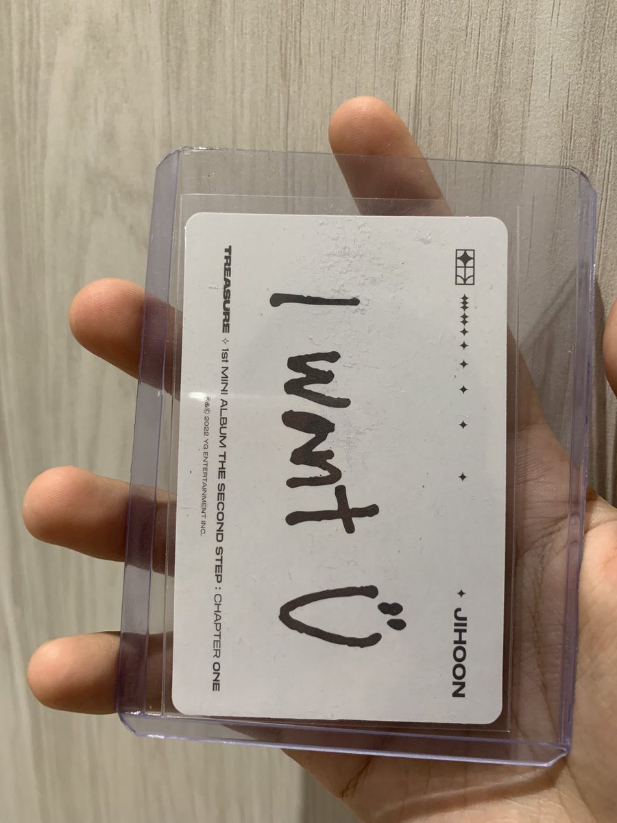 aisyahzzhra__'s tweet photo. Hi teume!So today around 1pm,i found Jihoon’s pc on the floor at Tesco Seremban🥺I think someone accidentally dropped it,the pc is safe with me rn.Pls lmk if you’re the owner of this pc🥺😭pls send me proof if you’re the real owner to avoid scams  #pasarTREASURE #pasartreasureMY https://t.co/1PMiSkQUty