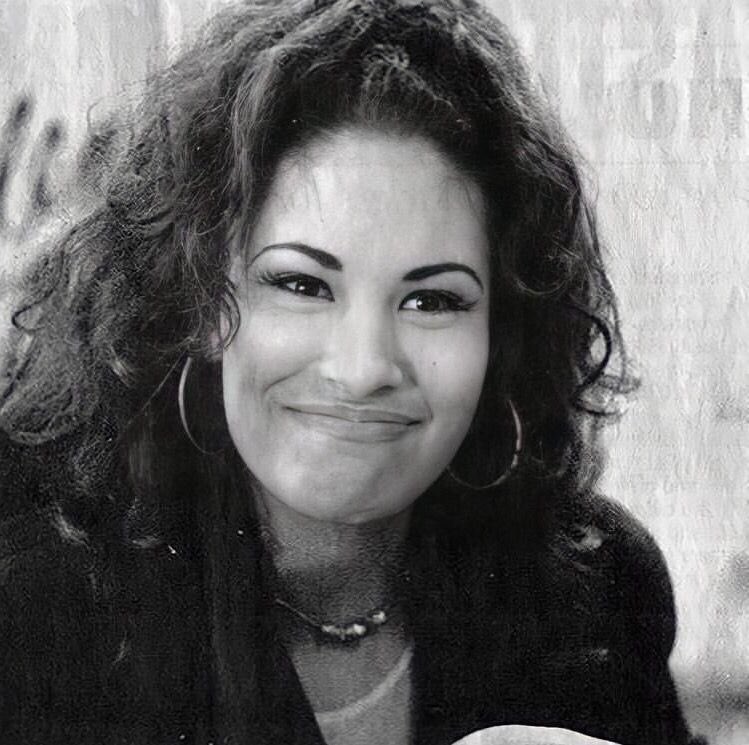 Happy Heavenly 51st Birthday to the amazing Selena Quintanilla Perez. we all love and miss you. 