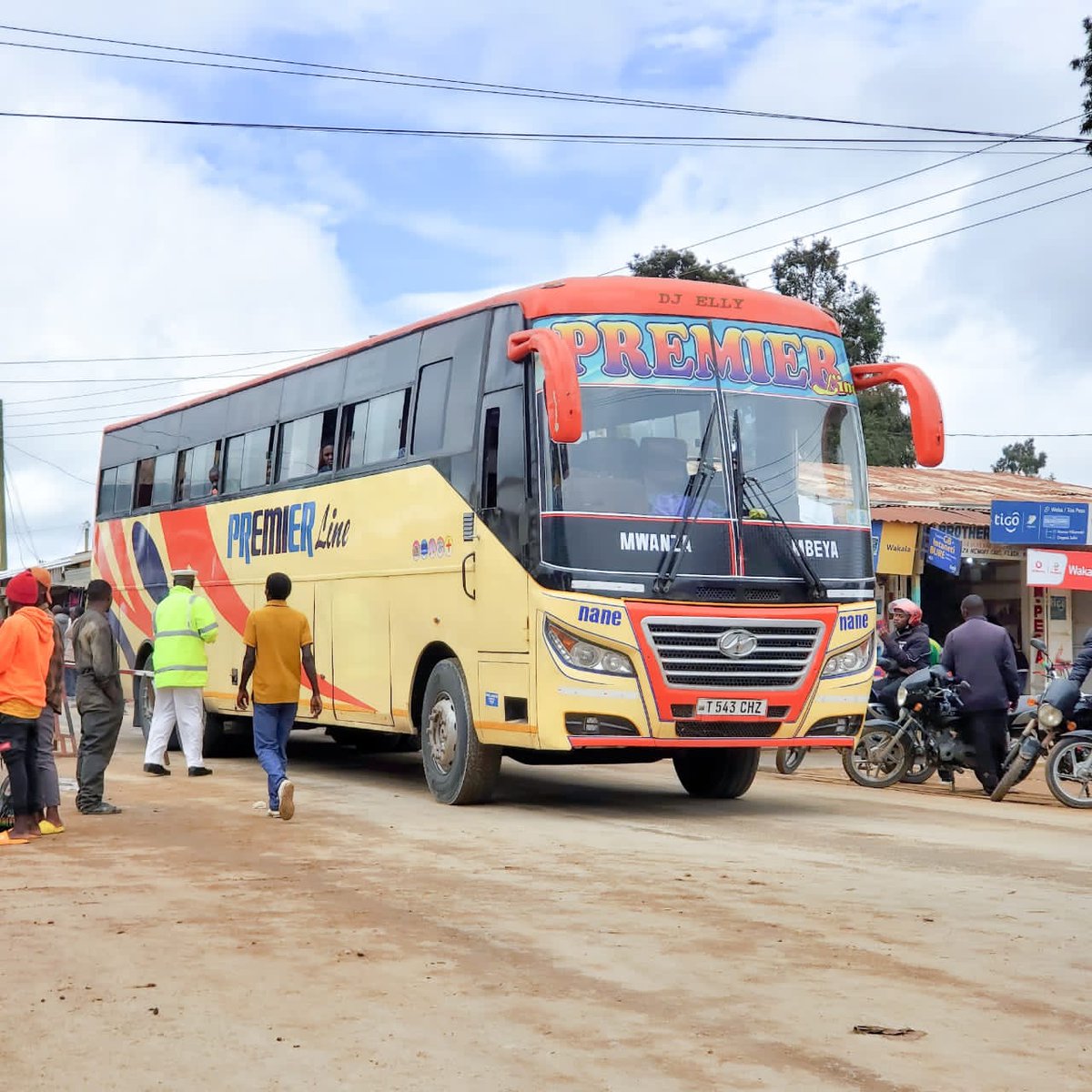 BusWorldTZ's tweet photo. โโ๐ผ๐๐๐ผโ ๐๐โ๐ผ ๐ผ๐โโ๐ผ๐๐
Mwanza โฒ Mbeya
#Tanzania๐น๐ฟ
#busworldtanzania
#PremierlineExpress
Photo by @Dj__Elly_ ๐ธ
โ ๏ธ Have a safe journey
๐ธ Don't forget to fasten your seatbelt https://t.co/62zVkuh2D7